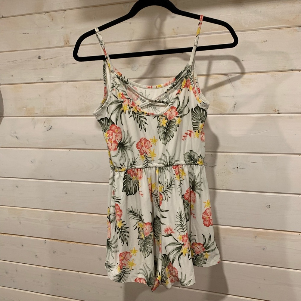 Ardene | Tropical Patterned Romper - Picture 3 of 6